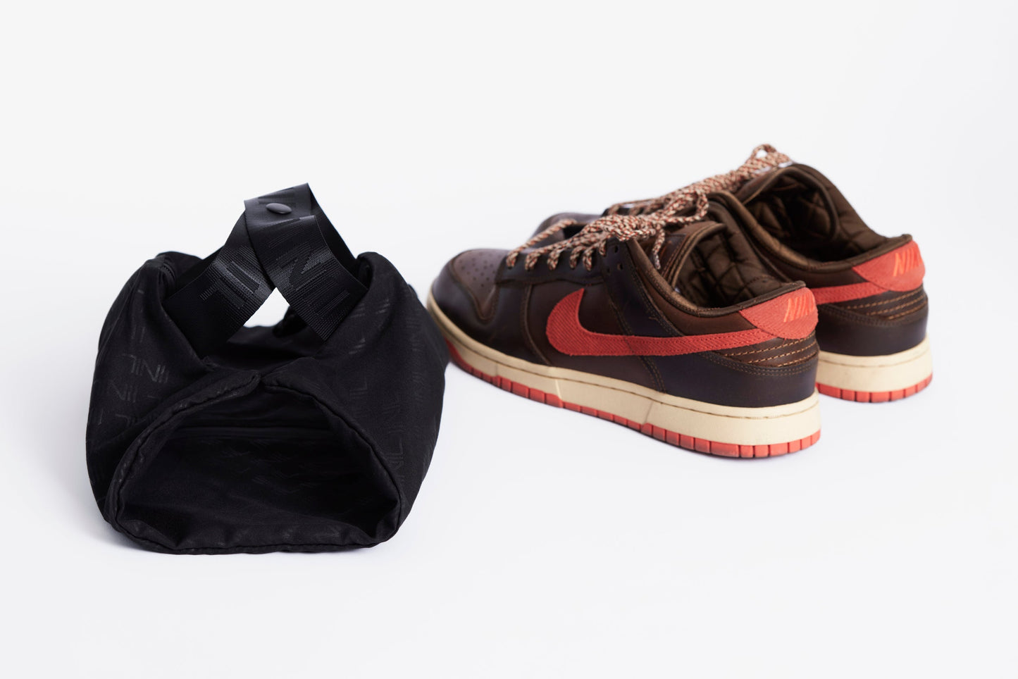 MINI NIL LAUNDRY + SNEAKER BAG - BLACK
